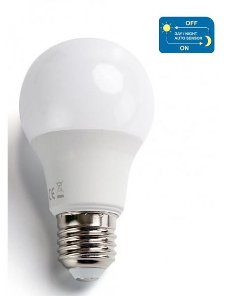 BOMBILLA A60 8W 3000K CON SENSOR CREPUSCULAR